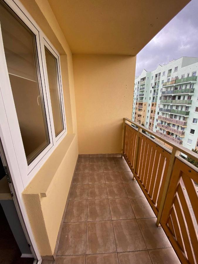Apartamento Apartament Wioselko Warszawa Exterior foto